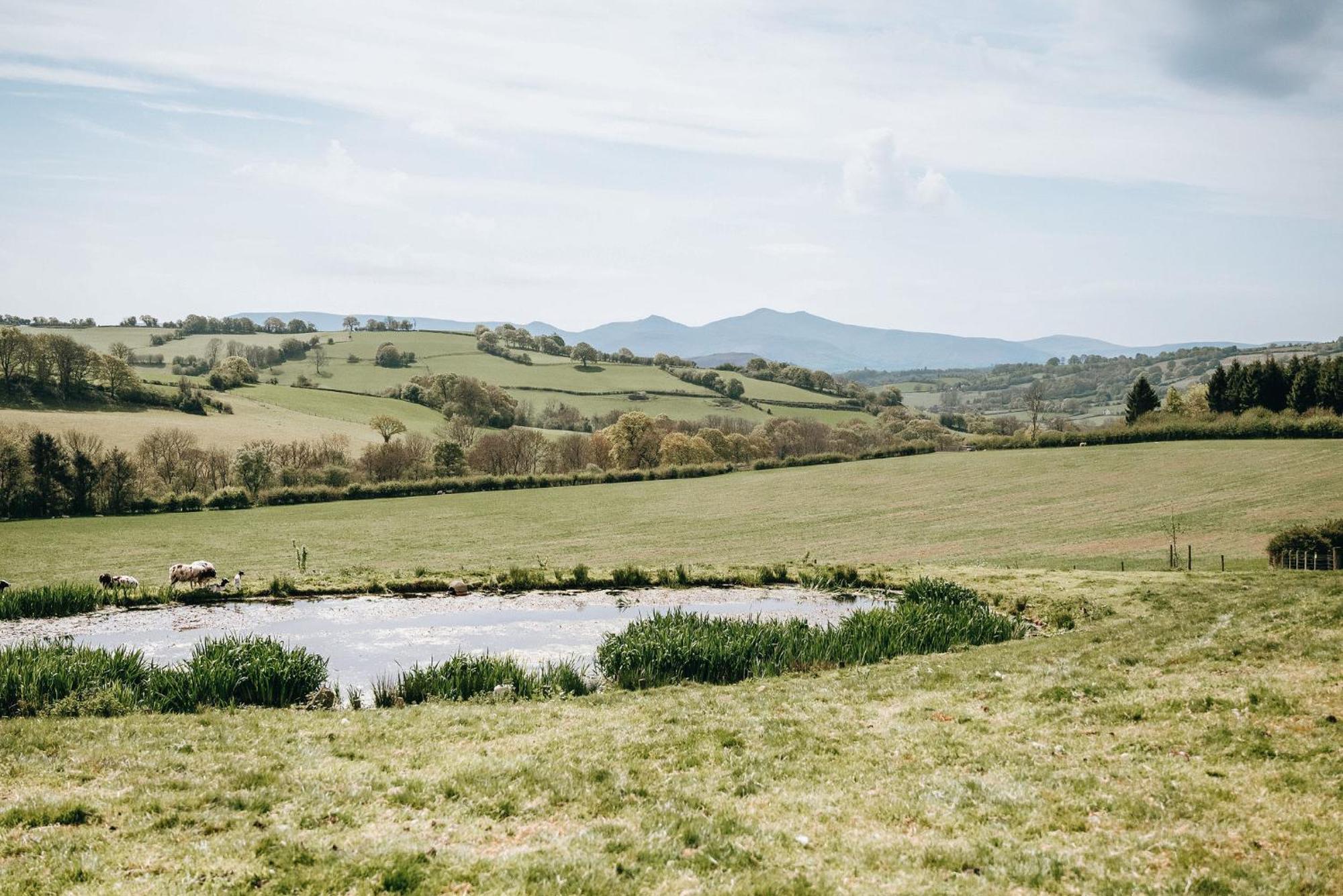 Vale Farm Cottages ブレコン エクステリア 写真