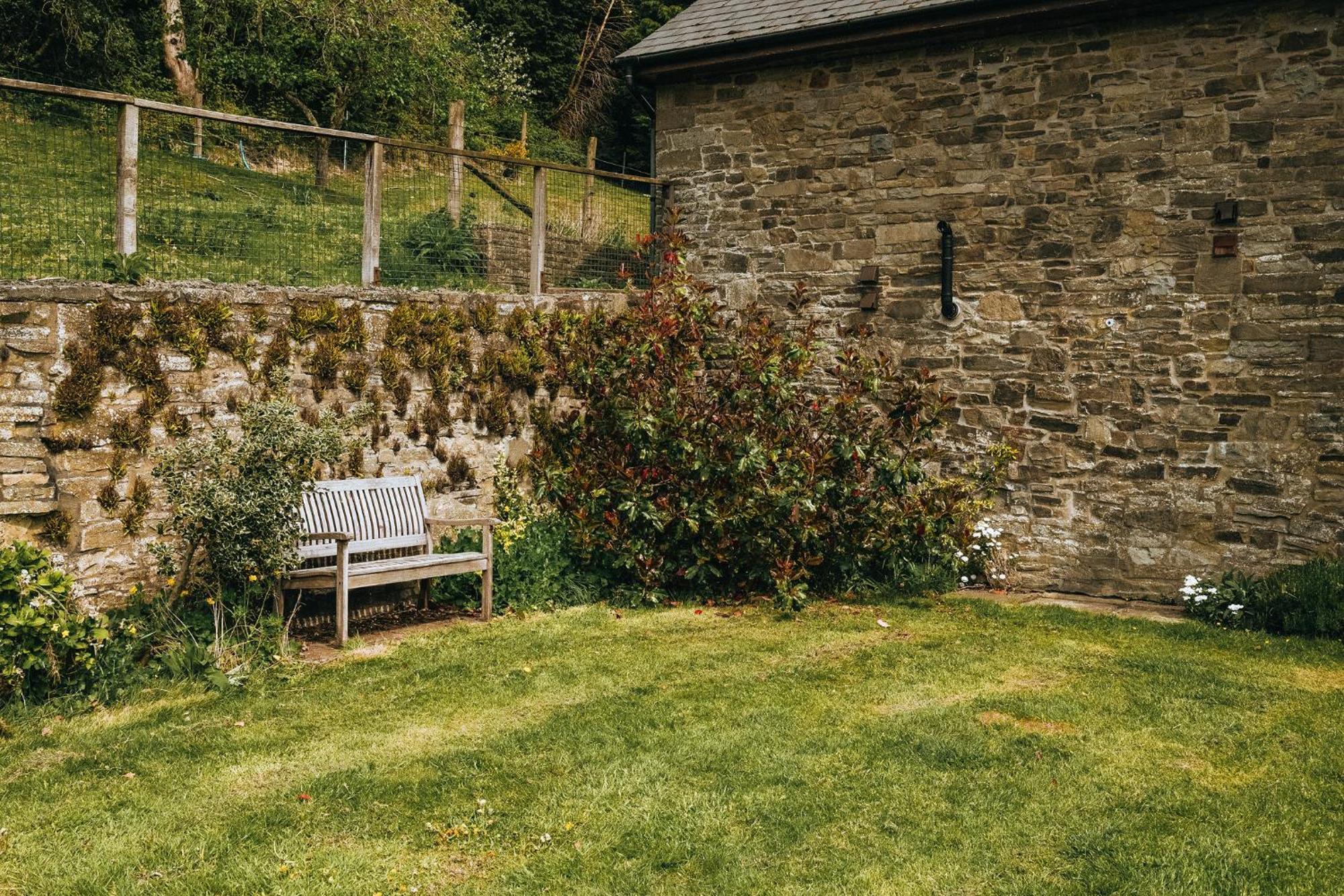 Vale Farm Cottages ブレコン エクステリア 写真